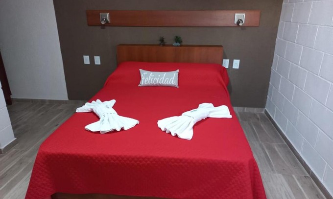 Tercero Arriba Department Apartment | Pet-Friendly Dormitorio 2 - Ideal for Budget Travelers