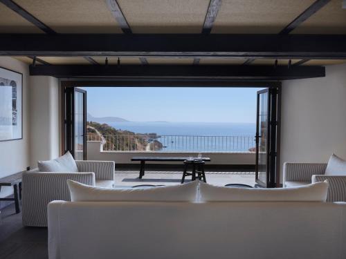 Pythagorion Hotel | Discover Doryssa Lithos Hotel: Oceanfront Bliss Awaits