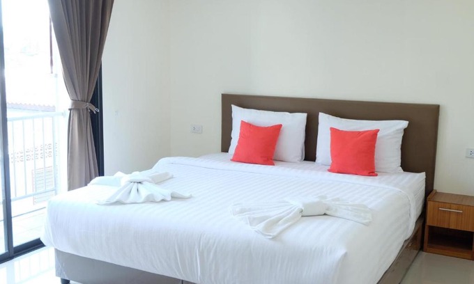 Mai Khao Apartment | Discover DOS'S HOUSE: Family-Friendly Stay with High Ratings