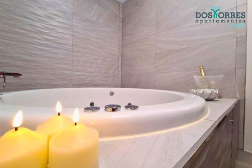 Zaragoza Apartment | Indulge at Dos Torres Bárbol: Jacuzzi & Central Parking