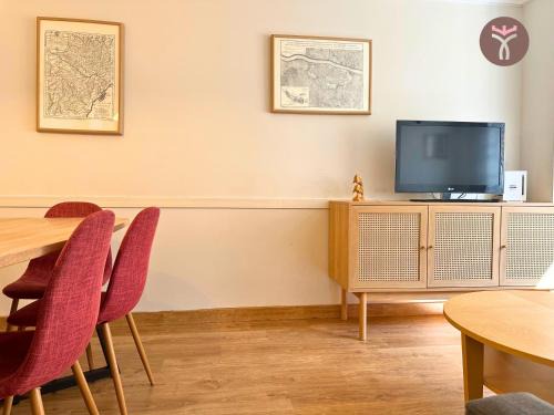 San Pablo Apartment | Dos Torres Faramir: Pet-Friendly Getaway with Free Parking