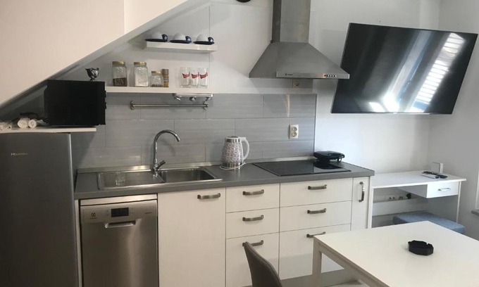 Komin Apartment | Pet-Friendly Dotta: Guest Rated 9.6 with Family Amenities