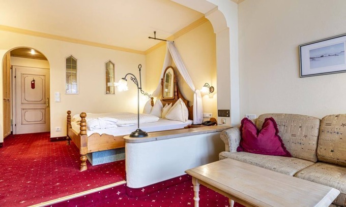 Sankt Michael im Lungau House | Comfortable Double Room at Romantik Hotel Wastlwirt