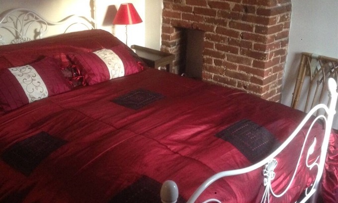 Great Ryburgh Bed & Breakfast | Elegant Double Deluxe Room at Symphony with Breakfast