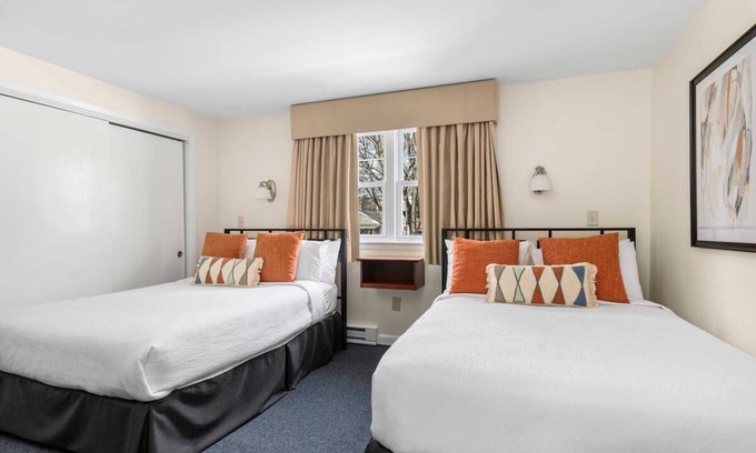 Beverly Hotel | Double Double Suite | The Beverly Hotel | Family-friendly Stay w/Kitchen