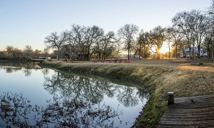 Cedar Creek Other | Double Horn Ranch: Family-Friendly Stay Near F1 Circuit
