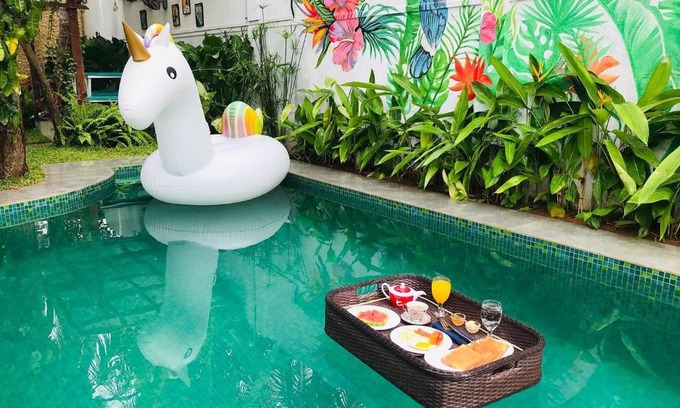 Raddolugama House | Discover Double Mango Villa: Family-Friendly with Pool Access