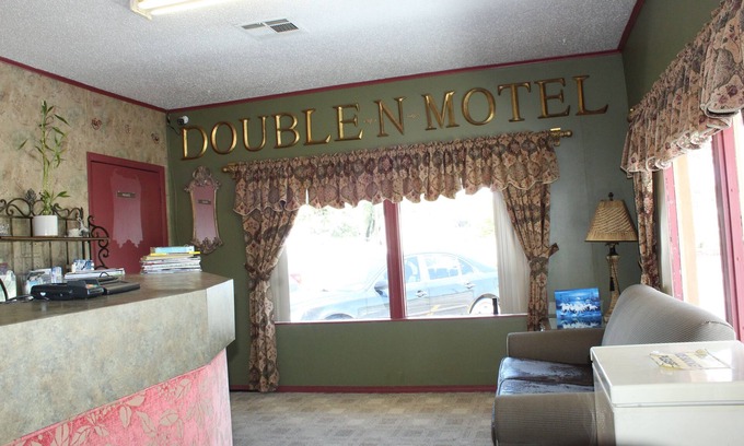 McCord Hotel | Budget-Friendly Double N Motel with Breakfast Included