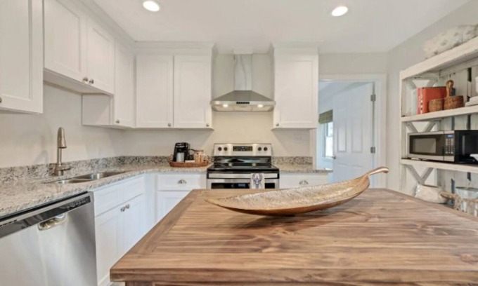 Tybee Island Cottage | Double Palms on Horsepen Creek - Marsh View Cottage