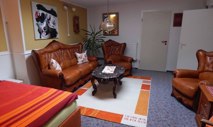 Guestrow Apartment | Guest Rated 10/10: Double Room at Apartments Güstrow