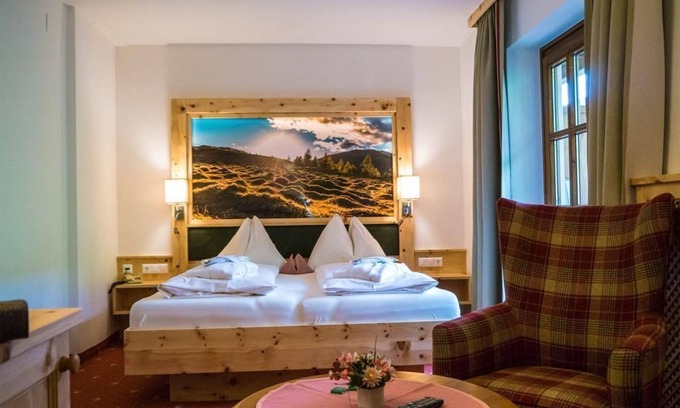 Bad Kleinkirchheim Other | Relaxing Double Room at Biobauernhof-Hotel-Gasthof Hinteregger