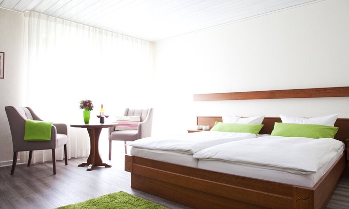 Eslohe Apartment | Delightful Double Room B with Balcony & Breakfast Included