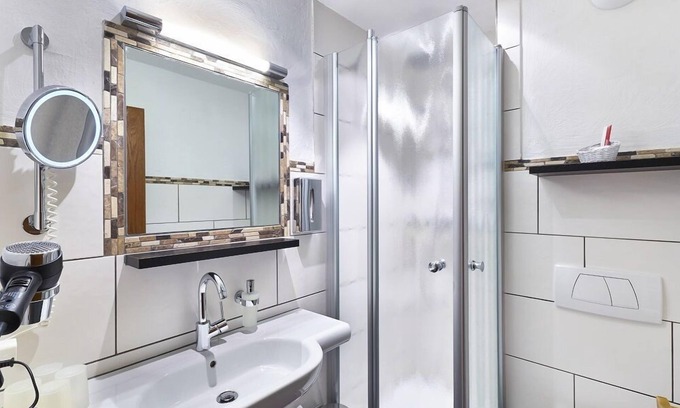 Todtnauberg Apartment | Cozy Double Room with Pool, Spa & Breakfast Options