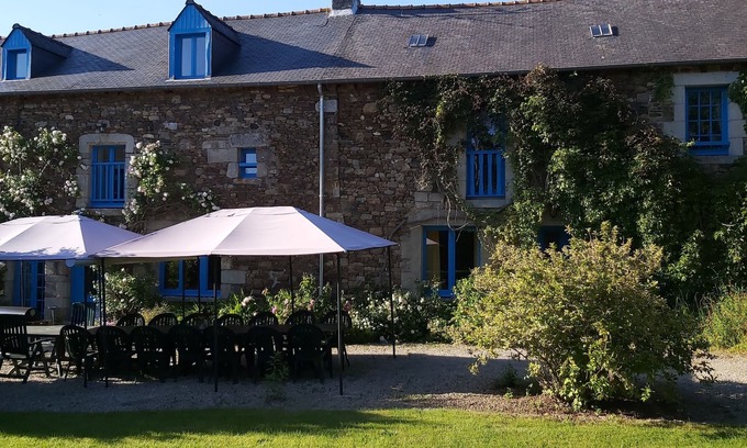 Calorguen Cottage | Comfortable Double Room with Garden View & Pool Access
