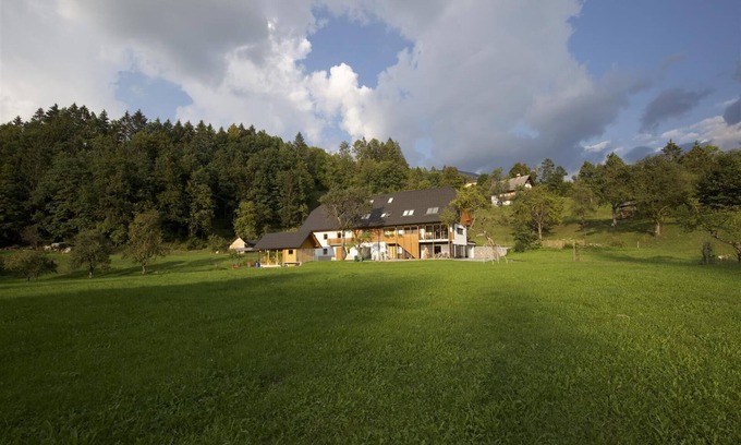 Lom pod Storzicem Apartment | Relaxing Double Room at Apartment Storman, Near Bled