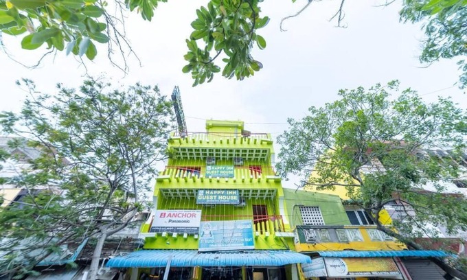 Kalapettai Hotel | Cozy Double Room at Happy Inn - Family-Friendly Retreat