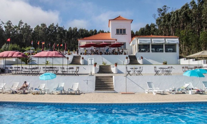 Quiaios House | Cozy Double Room n°3 with Ocean View and Pool Access