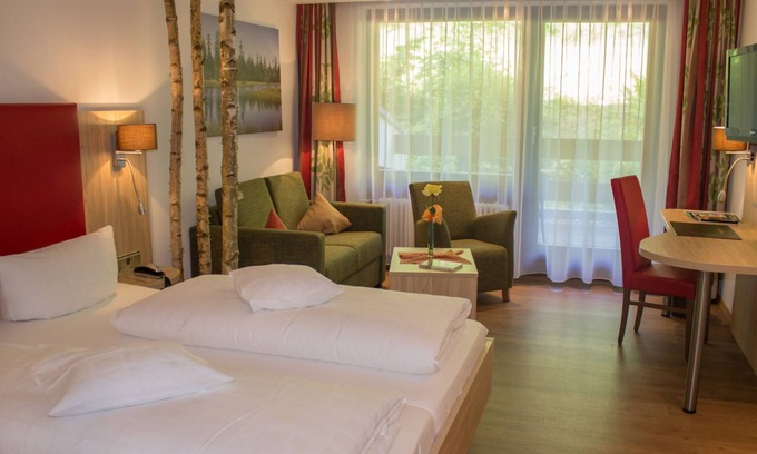 Hoefen an der Enz Apartment | Relax in a Double Room at Nature Park with Pool & Spa