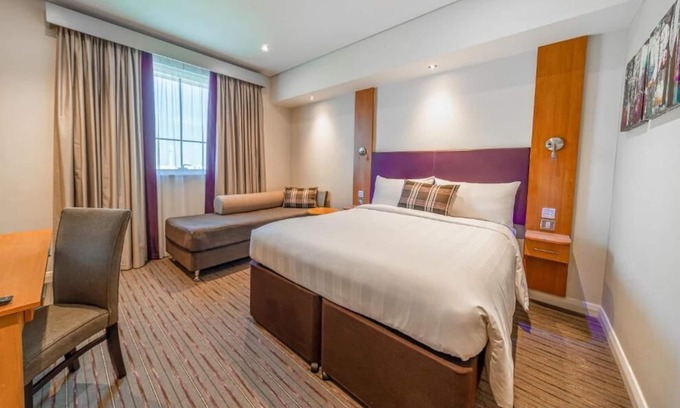 Dubai Investment Park House | Comfortable Double Room by Aerosoft Residence with Pool