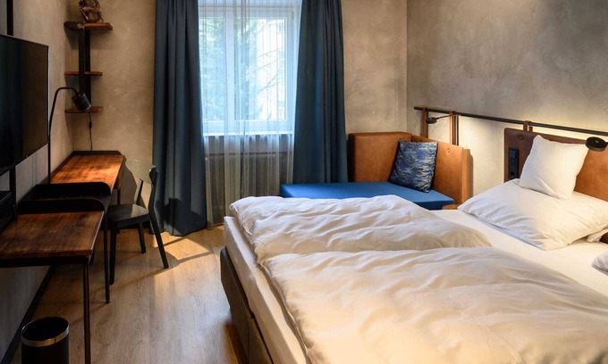 Lehel House | Premium Double Room at Unsöld's Factory Hotel