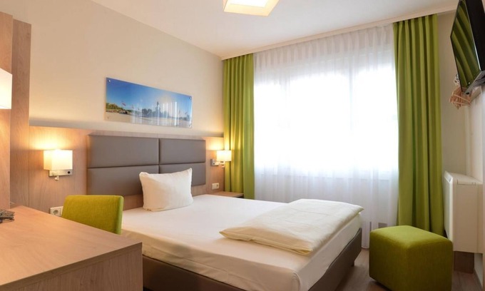 Altstadt House | Double room, shower, WC - City-Hotel Kurfürst Balduin