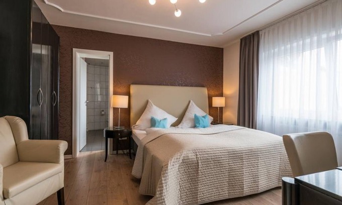 Speyer Apartment | Double room, shower, WC, non-smoking - Hotel Zum Augarten