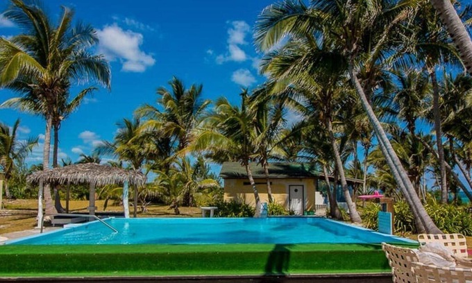 Port Howe House | Cozy Double Room with AC at Greenwood Beach Resort