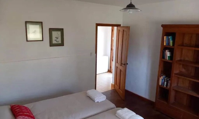 Colonia Baron Bed & Breakfast | Comfortable Double Room with Shared Bathroom for Families