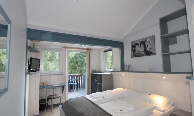 Ledenitzen House | Relaxing Double Room with Balcony at Der Forellenhof