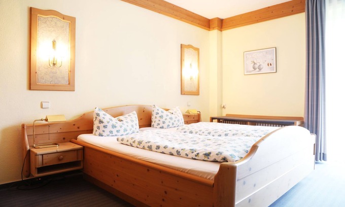 Munstertal Apartment | Cozy Double Room with Balcony and Spa Amenities