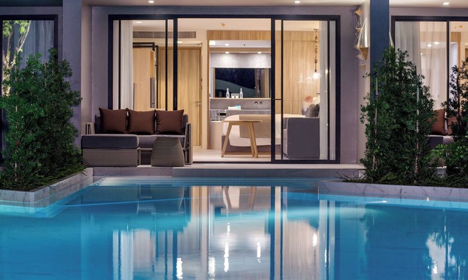 Khuekkhak Resort | Relaxing Double Room with Pool Access in Khao Lak