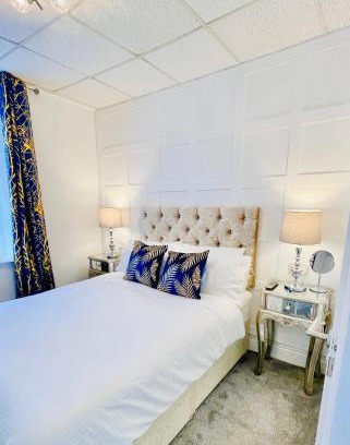 Blackpool Town Center House | Discover Havelock Street: Family-Friendly 4-Star Retreat
