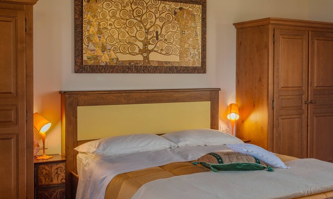 Castenaso Other | Guest Rated: Double Room Near Bologna with Breakfast Included