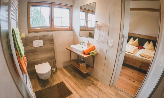 Mariapfarr Apartment | Guest Rated 10/10: Double Room with Kitchen & Breakfast