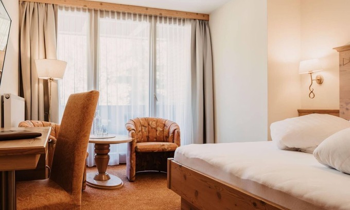 Unken House | Inviting Double Room with Spa Access at Schütterbad Hotel