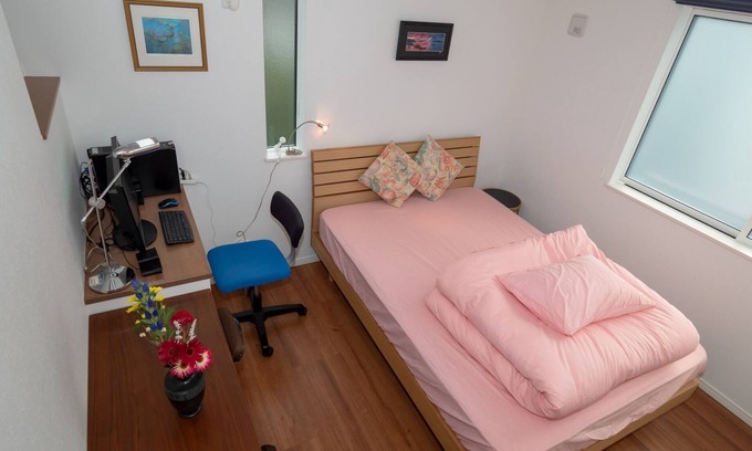 Kamakura House | Comfortable Double Room with Breakfast at Kamakura House