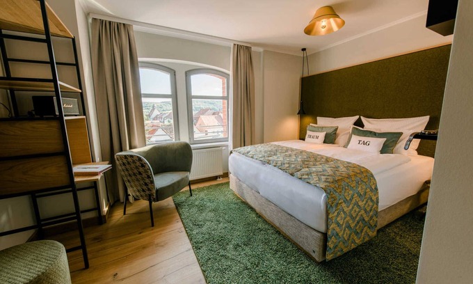 Freyburg House | Comfortable Double Standard Room at Weinhotel Freylich Zahn