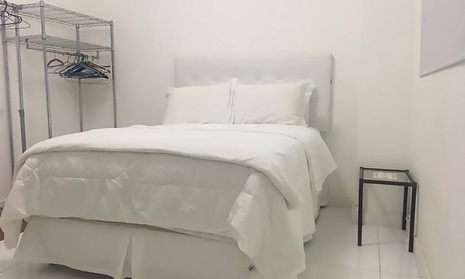 Sao Conrado Hotel | Elegant Double Suite with Ocean View and Spa Amenities