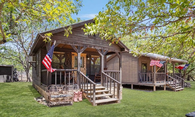 Bandera Cabin | Experience Ultimate Comfort at Double U Barr Ranch Cabin