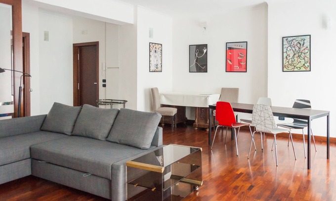 Vomero Apartment | Top-Rated DoubleA Art-Apartment in Vibrant Vomero