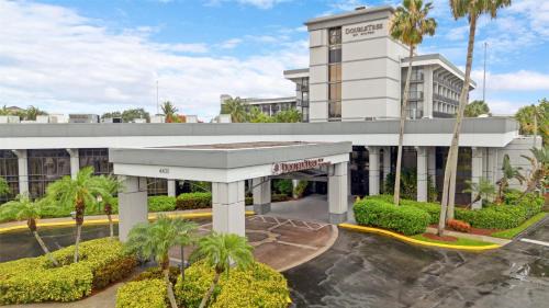 Palm Beach Gardens Hotel | Relax at DoubleTree by Hilton Palm Beach Gardens