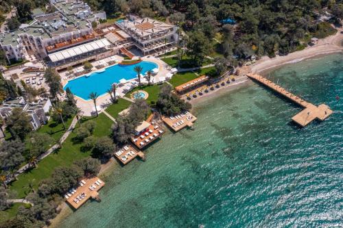 Torba Resort | Relax at DoubleTree by Hilton Bodrum Isil Club Resort