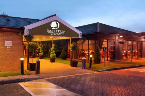 Bradley Stoke Hotel | Discover DoubleTree by Hilton Bristol North with Pool & Dining