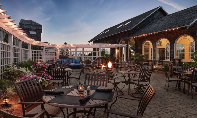 Hyannis Hotel | Enjoy Relaxing Stays at Doubletree by Hilton Cape Cod