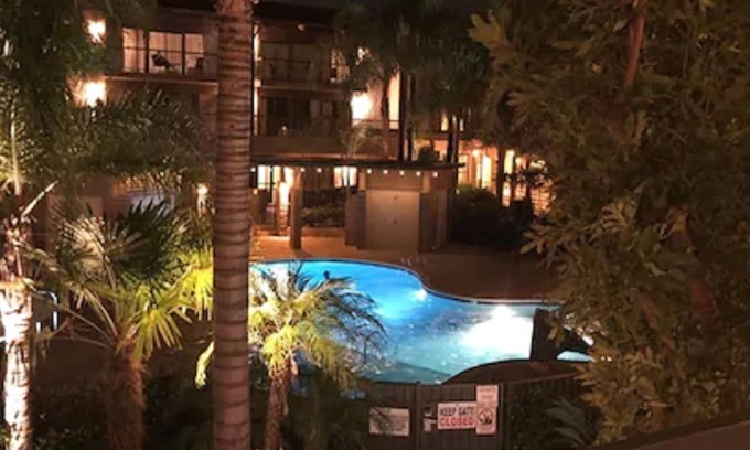 Claremont Hotel | Discover DoubleTree by Hilton Claremont: Top-Rated Amenities