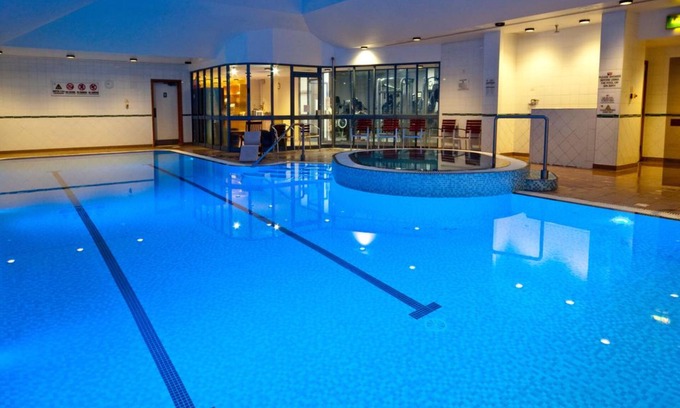 Gilmorton Hotel | Discover Doubletree by Hilton Coventry: Pool, Spa & Dining