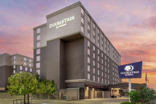 Belcaro Hotel | Discover DoubleTree by Hilton Denver Cherry Creek