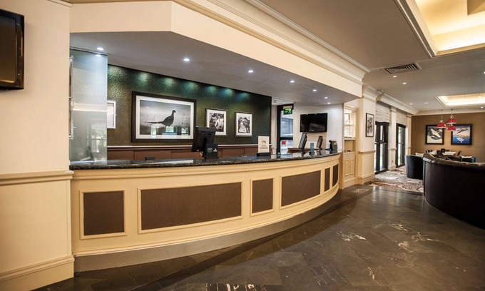 Ingliston Hotel | Ideal Stay at DoubleTree by Hilton Edinburgh Airport