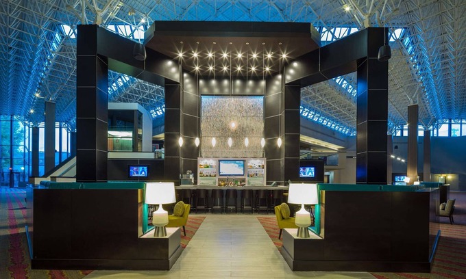 Waters Park Hotel | Inviting DoubleTree by Hilton Hotel Austin Northwest Arboretum