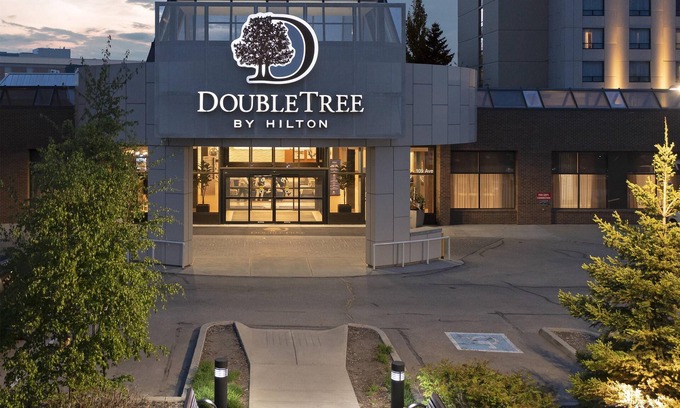 Jasper Place Hotel | Discover DoubleTree by Hilton West Edmonton: Rated 8.8/10